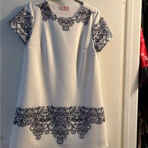 ANDREA FENZI White Top with Navy Patterns